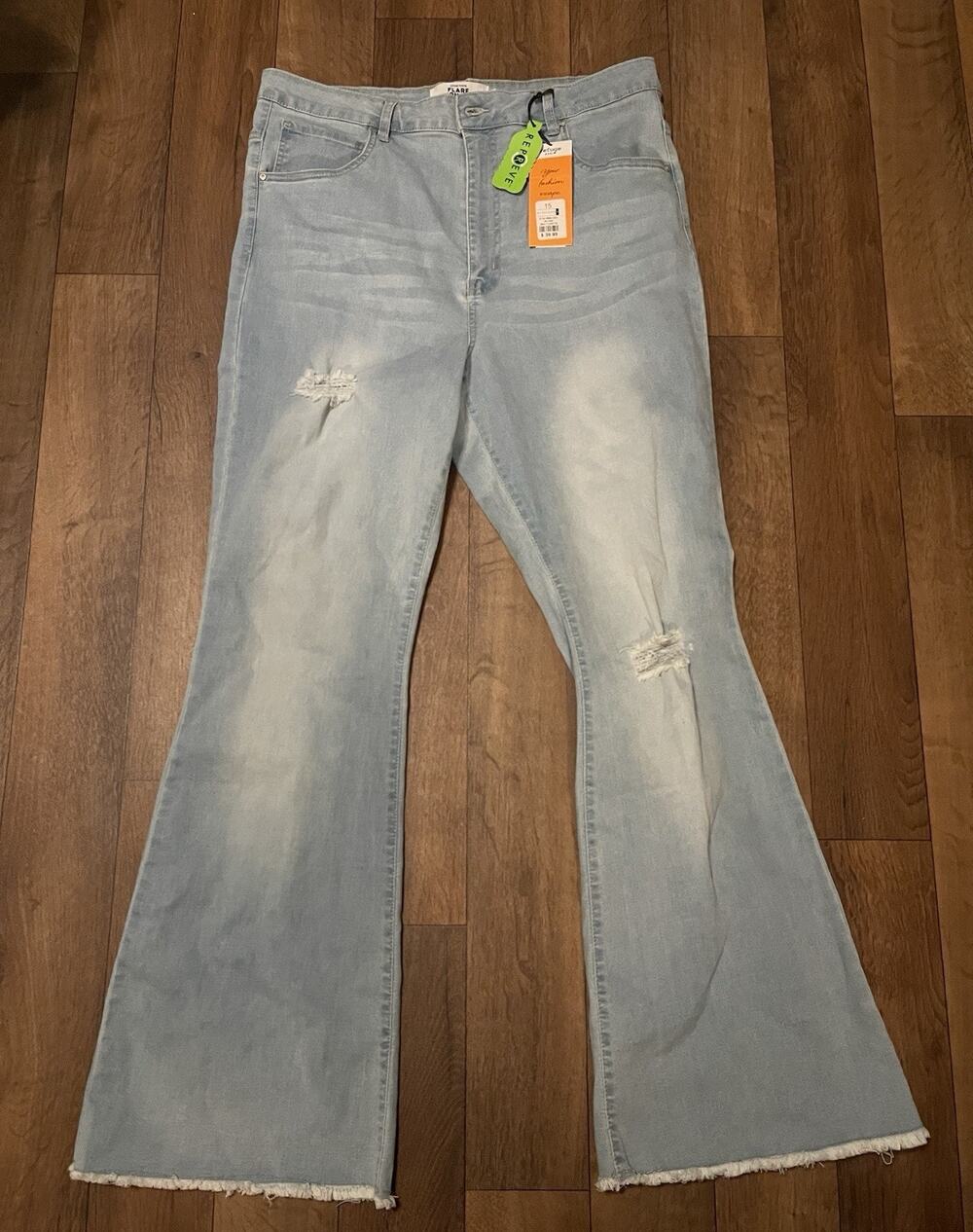 Refuge Denim Flare High Rise Distressed Light Wash Raw Hem Jeans Junior Sz 15